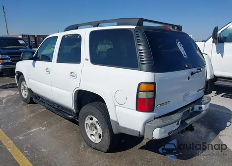 2005 Chevrolet Tahoe Z71 z USA, uszkodzony, nr VIN 1GNEK13T15R255939